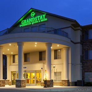 Grandstay Residential Suites Hotel Фэрибо Exterior photo