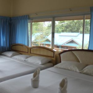 Phuaob Nam Sai Country Resort Накхоннайок Room photo