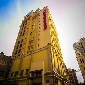 Отель Ibis Weifang Qingnian Exterior photo
