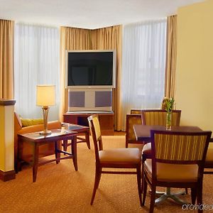 Отель Hilton Indianapolis North Room photo