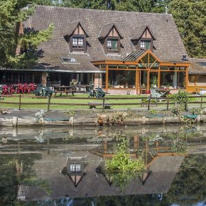 Auberge Du Bord Des Eaux - Demi-Pension Assuree Sur Reservation Сент-Аман-лез-О Exterior photo