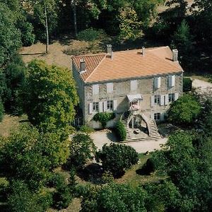 Bed and Breakfast Manoir Angle Blanzay-sur-Boutonne Exterior photo