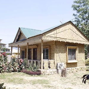 Gorkha Hamlet Resort Саураха Exterior photo