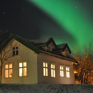 Отель Kabelvag Feriehus & Camping Room photo