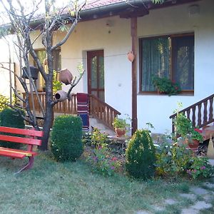 Guest House With The Wooden Plough Арбанаси Exterior photo