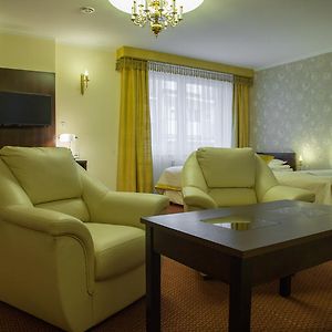 Hotel Ostrawa Водзислав-Слёнски Exterior photo