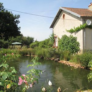 Вилла Chez Tartaud Lathus St Remy Exterior photo