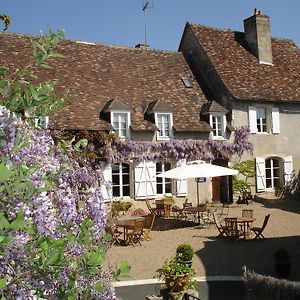 Отель Le Relais Du Lyon D'Or Angles-sur-l'Anglin Exterior photo