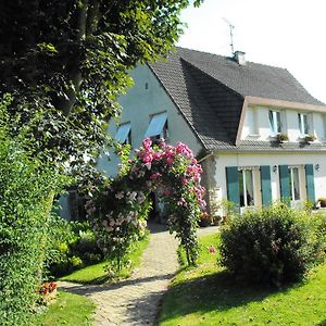 Maison D'Hotes Les Vallees Сен-Кентен-сюр-ле-Ом Exterior photo