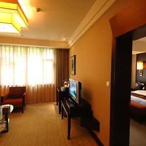 Fule Jiuzhou International Hotel Мяньян Room photo