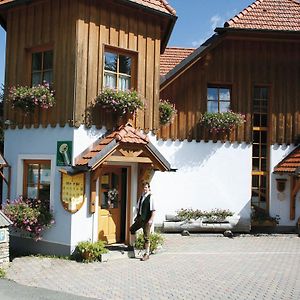 Отель Gaestehaus Hobelleitner Sankt Blasen Exterior photo