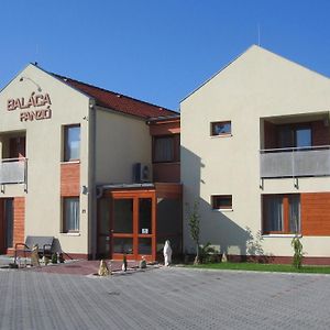 Отель Balaca Panzio Веспрем Exterior photo