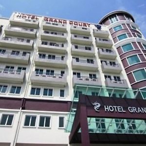 Grand Court Hotel Телук-Интан Exterior photo