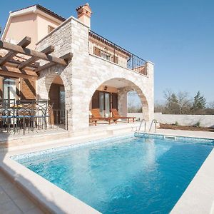 Villa With Pool In Croatia Vrsar Градина Exterior photo