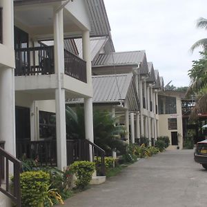 Shalini Garden Hotel & Apartments Сингатока Exterior photo
