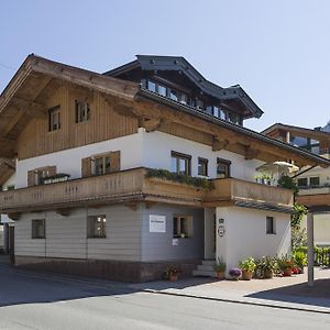 Апартаменты Haus Tiefenbacher Бриксен-им-Тале Exterior photo