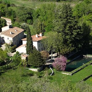 Вилла Domaine De La Magdeleine Montferrat  Exterior photo