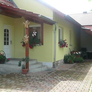 Апартаменты Landurlaub In Schiebsdorf Kasel-Golzig Exterior photo