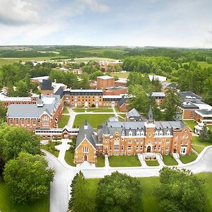 Отель Bishop'S University Шербрук Exterior photo