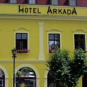 Hotel Arkada Левоча Exterior photo