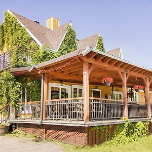 Отель Auberge Au Soleil Levant Piopolis Exterior photo