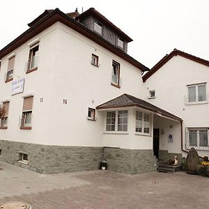 Отель Business Pension Gasper Раунхайм Exterior photo