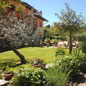 Bed and Breakfast Poggio La Grognola Cannara Exterior photo