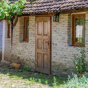 Гостевой дом Dominic Boutique, Little Barn , Cloasterf Exterior photo