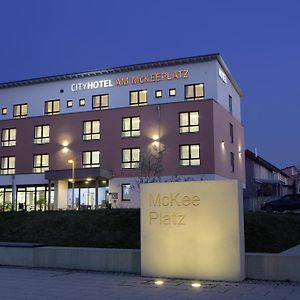 Cityhotel Am Mckeeplatz Крайльсхайм Exterior photo