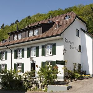 Отель Landgasthof Farnsburg Ormalingen Exterior photo