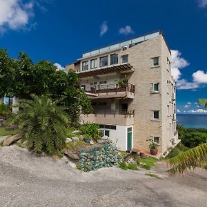 Bed and Breakfast Spray House Yanliau Exterior photo