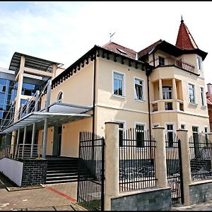 Hotel Villa Lenije Винковцы Exterior photo