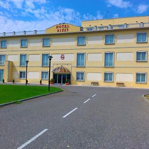 Hotel Rizzi Кастель-Сан-Джованни Exterior photo