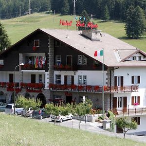 Hotel Des Alpes Кастьоне-делла-Презолана Exterior photo