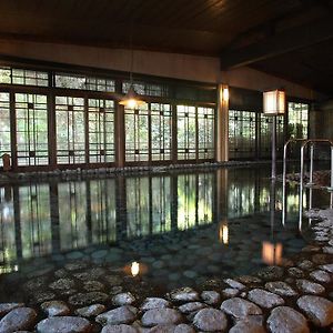 Отель Futsukaichi Hot Spring - Daimaru Besso Тикусино Exterior photo