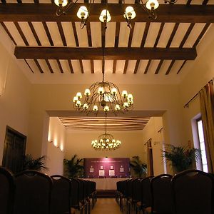 Hotel Convento De Santa Clara Алькасар-де-Сан-Хуан Facilities photo