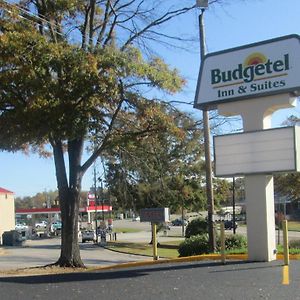 Budgetel Inn & Suites Рокингем Exterior photo