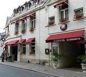 Brit Hotel Le Lion D'Or Шинон Exterior photo