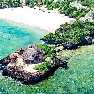 Chale Island Resort Укунда Exterior photo