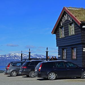 Отель Gildetun Kvaenangsfjellet Exterior photo