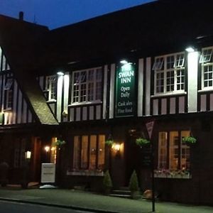 The Swan Inn Felsted Грейт-Данмоу Exterior photo