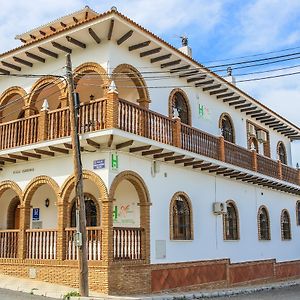 Hostel Villa Cabreros Лос-Корралес Exterior photo