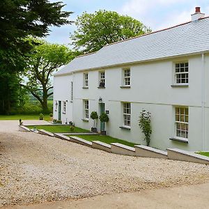 Bed and Breakfast Caroe Farm House Otterham Exterior photo