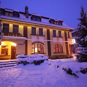 Hotel Karkonosze Каменна-Гура Exterior photo