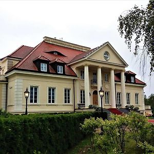 Отель Dwor Osieczek Pniewy  Exterior photo