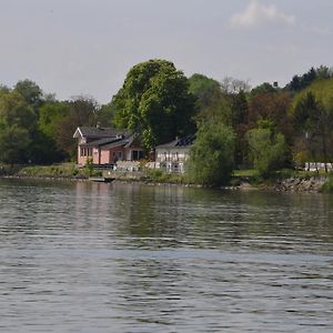 Fischwirtshaus Landmotel Die Donaurast Перзенбойг Exterior photo