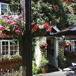 Отель The Pear Tree Hook Norton Exterior photo