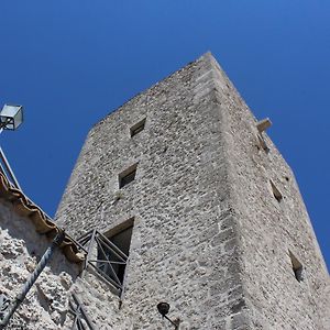 Вилла Torre Di Castellonorato Формия Exterior photo