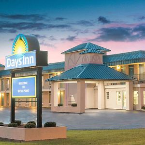 Days Inn By Wyndham Вест-Пойнт Exterior photo