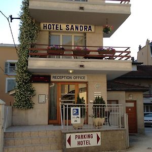 Hotel Sandra Визий Exterior photo